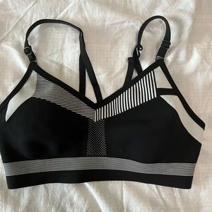 Nike Indy Flyknit Sports Bra
